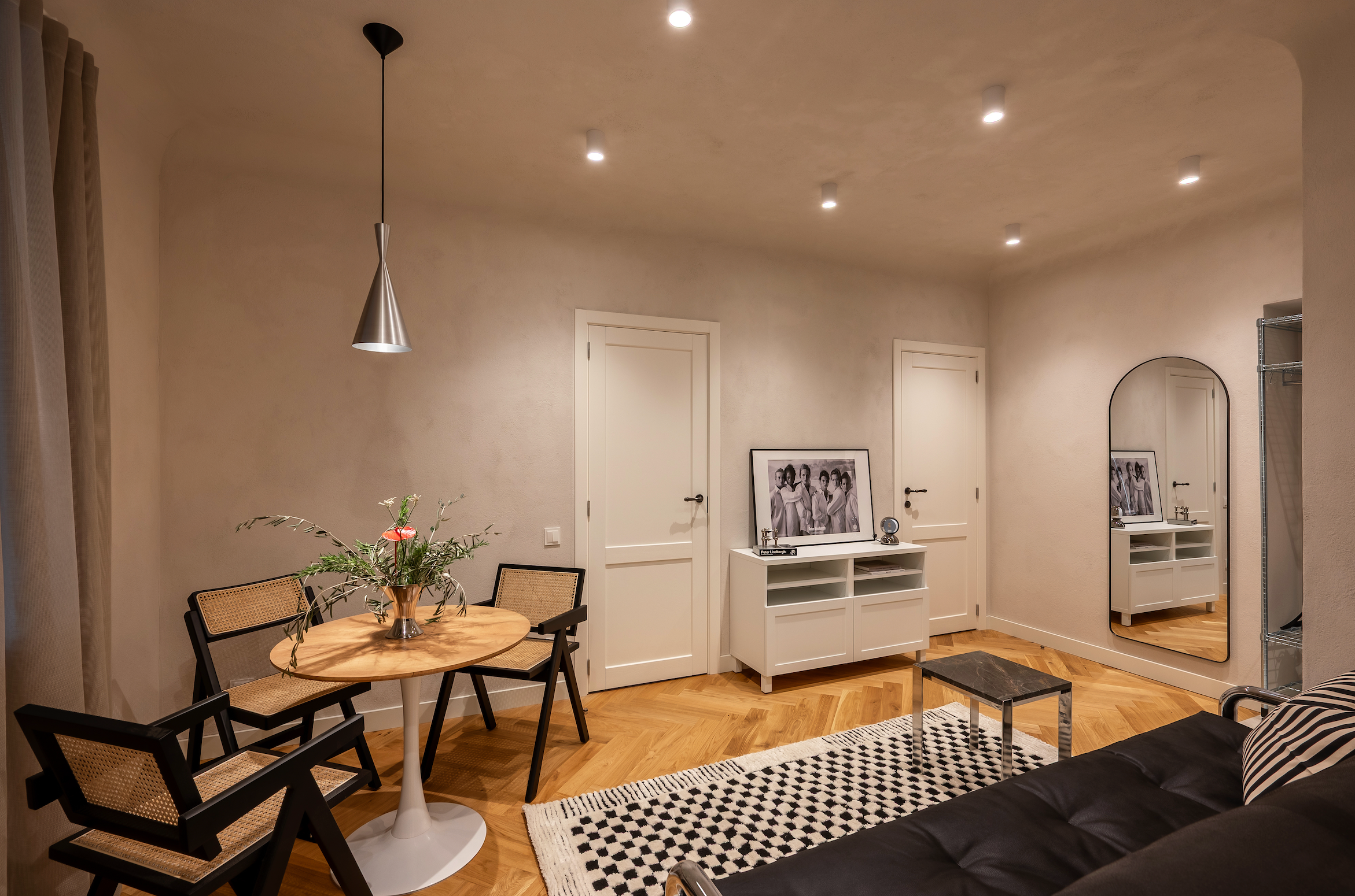 Modern living room painted with Kulta Lime Paint.